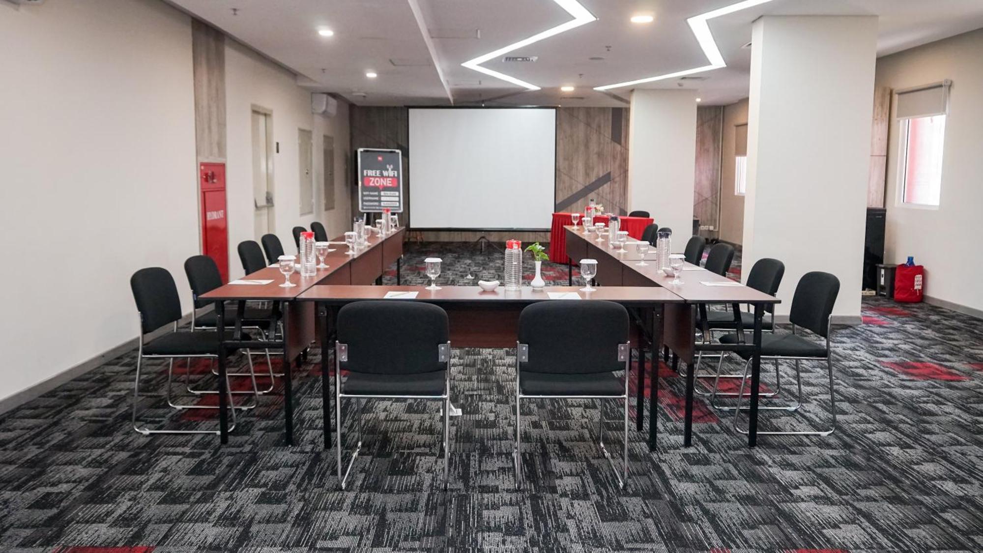 Ibis Jakarta Senen Εξωτερικό φωτογραφία