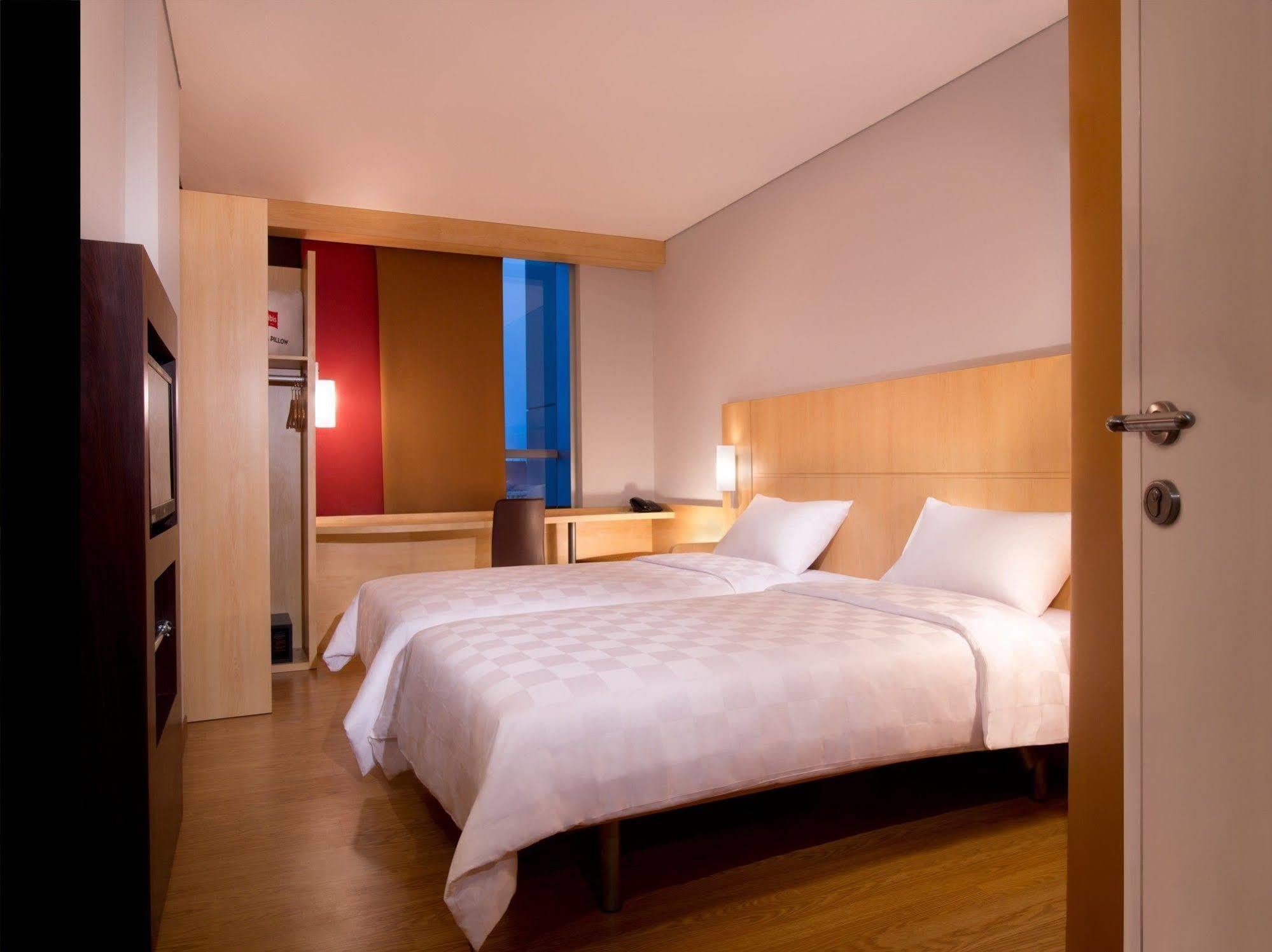 Ibis Jakarta Senen Εξωτερικό φωτογραφία